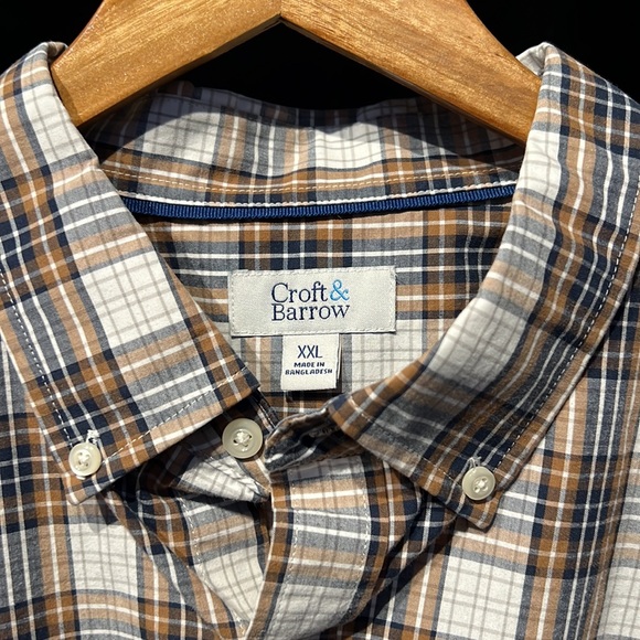 NWOT Croft & Barrow long sleeve dress shirt. Beautiful brown & blue plaid - Picture 2 of 3
